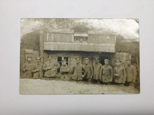 Soldaten WK1 vor Holzhütte Fotografie Antik 