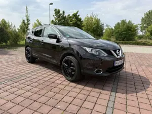 Nissan Qashqai 1.2 DIG-T TEKNA + Panorama AHK Leder LED
