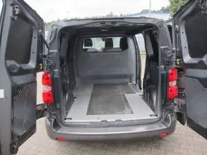 Opel Vivaro Edition M (L2) Bild 5