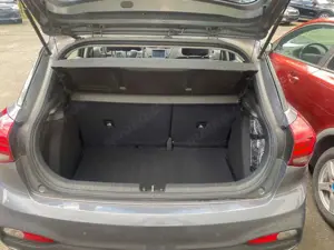 Hyundai i20 blue Trend Bild 5