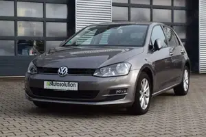 Volkswagen Golf VII Lounge *SPURHALTE*TOTWINKEL*SHZ*PDC*