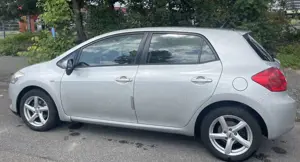 Toyota Auris 1.4 VVT-i.   Auris  Sol Bild 2