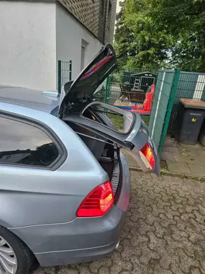 BMW 320 3er Touring Diesel 320d DPF Touring Aut. Bild 3