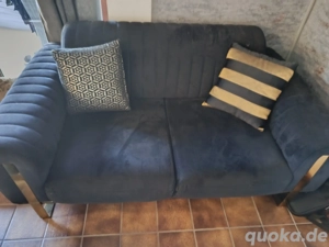 2er couch zu verkaufen 