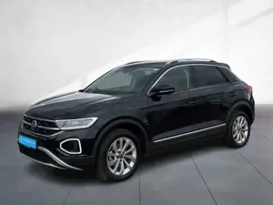 Volkswagen T-Roc 1.5 TSI DSG Style AHZV LED Navi PDC DAB Bild 2