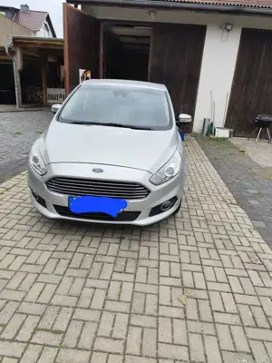 Ford S-Max Trend