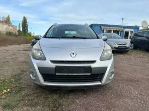Renault Clio TCe 100 Grandtour TomTom Edition