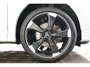 Audi Q2 1.4 TFSI sport S-line LED Panorama NAVI Bild 4