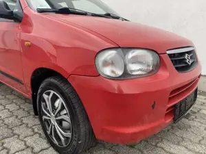 Suzuki Alto 1.1 GL AUTOMATIK 5 türig/Gepflegt/Sparsam TOP Bild 2