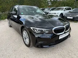 BMW 320 d Touring Aut Advantage ACC LED Navi 1.Hand