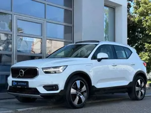 Volvo XC40 T5 RECHARGE*ACC*PANO*KAM*LEDER*HARMAN*19'