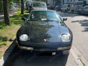 Porsche 928 Automatik S 4