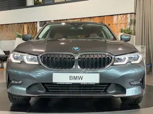 BMW 320 d xDr Advantage CockpitProf Laser SportS AHK Bild 5