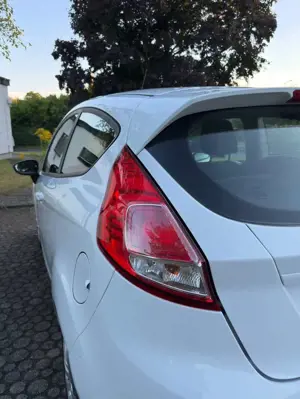 Ford Fiesta 1.0 Trend | frischer Service | Scheckheftgepflegt Bild 3