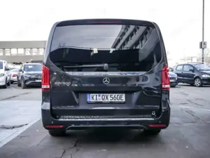 Mercedes-Benz EQV 300 PANO BURMESTER LED DISTR NAVI 360° 7SITZER Bild 4