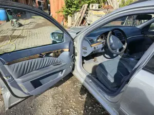 Mercedes-Benz E 500 T 7G-TRONIC Avantgarde