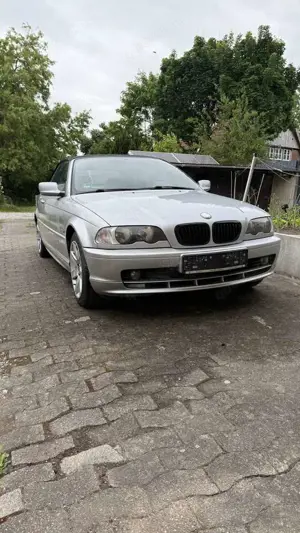 BMW 323 Cabrio E46 6 Cylinder