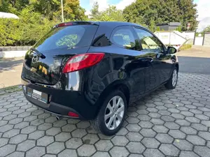 Mazda 2 Lim. 1.3 Independence Sport Bild 4