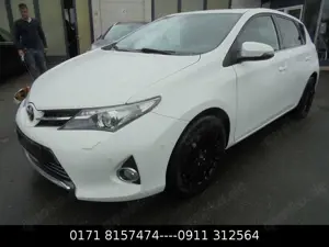 Toyota Auris Executive