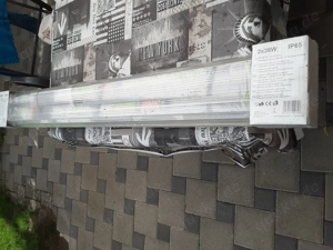 Lampe für den Keller o., Hobbyr.,  Org., Verpackt