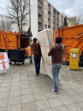 Suche kalteschaummatratzen für den Sperrmüll 