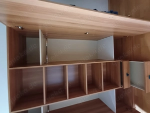 Kleiderschrank braun 