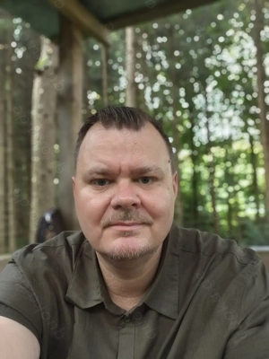  Mann mit Stil und Sehnsucht sucht Frau mit Feuer 