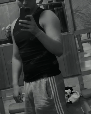 Suche Frau für Sextreffen im Auto.   