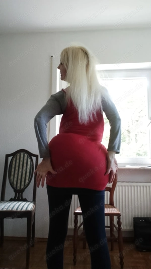 Supertalent Seifenblasen furzen mit Pussy per Cam 2 Cam oder Videos