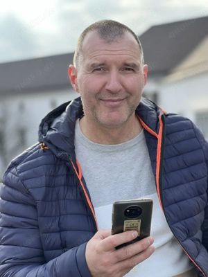 Baden ... Lass uns heute an den Strand gehen.