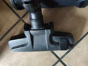 Staubsauger Amasonbasics mit Beutel