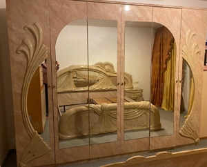 Schlafzimmer (Bett,6trg Schrank mit 2 Kommode 
