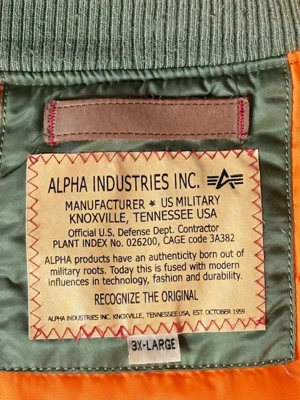 ORIGINAL Bomberjacke von Alpha Industries zu verkaufen. Sehr guter Zustand.