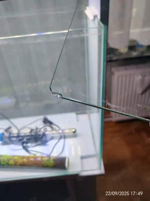 Aquarium 80 L mit Unterschrank Bild 9