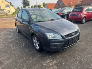 Ford Focus Focus Fließheck  5-Türer 1.4 16V Trend