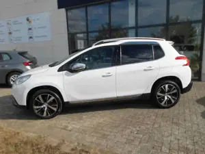 Peugeot 2008 Allure Pure Tech 130| StartStop| SHZ| Navi Bild 3