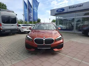 BMW 118 i Navi Kamera Sportsitze Teilleder SHZ DAB Bild 3