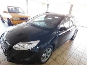 Ford Focus 1.0 EcoBoost SYNC Edition/ TÜVAU NEU Bild 5