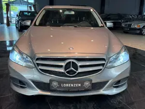 Mercedes-Benz E 250 BT 4M Avantgarde Kamera LED Sihzg Comand Bild 2