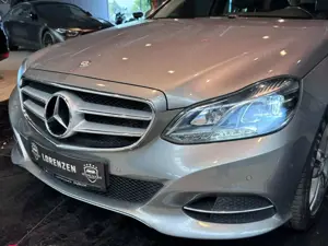 Mercedes-Benz E 250 BT 4M Avantgarde Kamera LED Sihzg Comand Bild 3