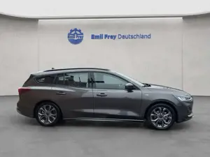 Ford Focus Turnier 1.0 EcoBoost Hybrid Aut. ST-LINE Bild 5