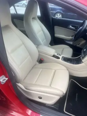 Mercedes-Benz CLA 250 CLA 250 4Matic (117.346) Bild 4