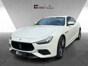 Maserati Ghibli Trofeo V8 580PS RWD - Carbon - BowersWilkins