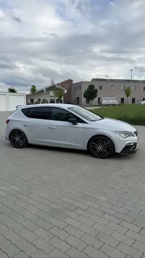 SEAT Leon 2.0 TSI StartStop DSG Cupra 300