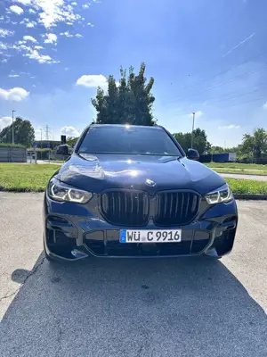 BMW X5 M M50i