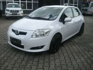Toyota Auris 1.33 VVT-i Life Bild 1