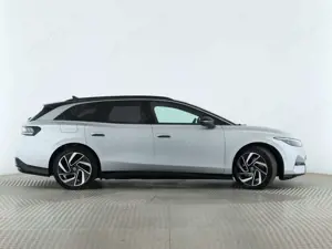 Volkswagen ID.7 Tourer Pro S 91 kW/h *Wärmep.*PANO*AHK*20"* Bild 3