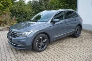 Volkswagen Tiguan Active/AHK/Standheizung/ACC