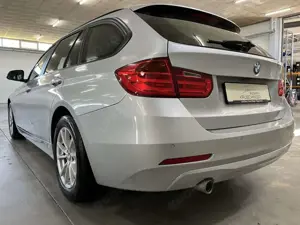 BMW 318 3 Touring 318 d BI-XENON ALU SHZ KLIMA PDC Klima Bild 5