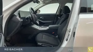 BMW 318 d A Tou LCProf AHK ACC HUD RFK LM17" Bild 4